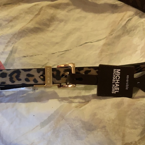 Michael Kors cute large reversible belt nwt - Picture 5 of 8